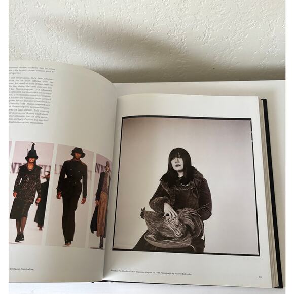 ANNA SUI Hardcover Art Book Fashion Coffee Table 2010 Andrew Bolton - Picture 6 of 10